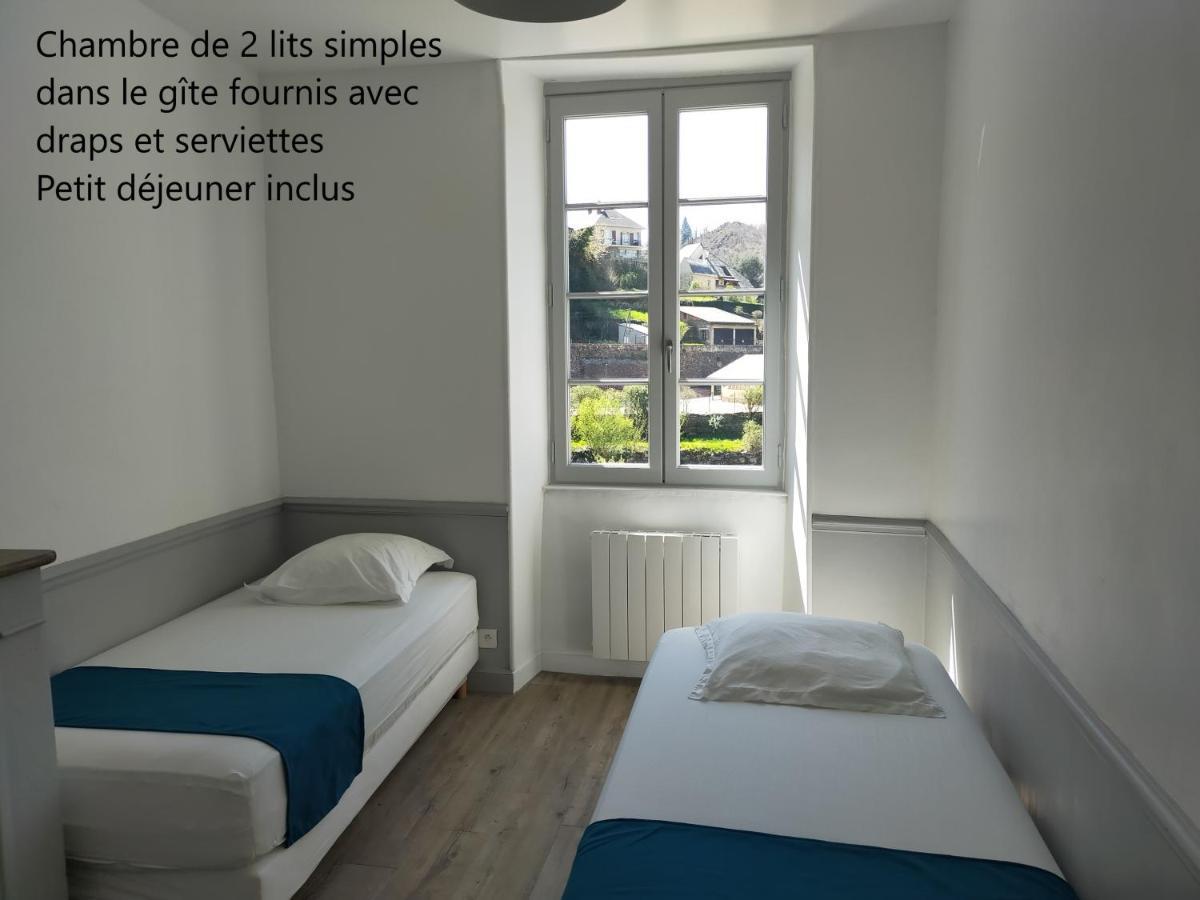 Gite Les Pieds Dans L'Olt - Ultreia Estaing  Eksteriør bilde